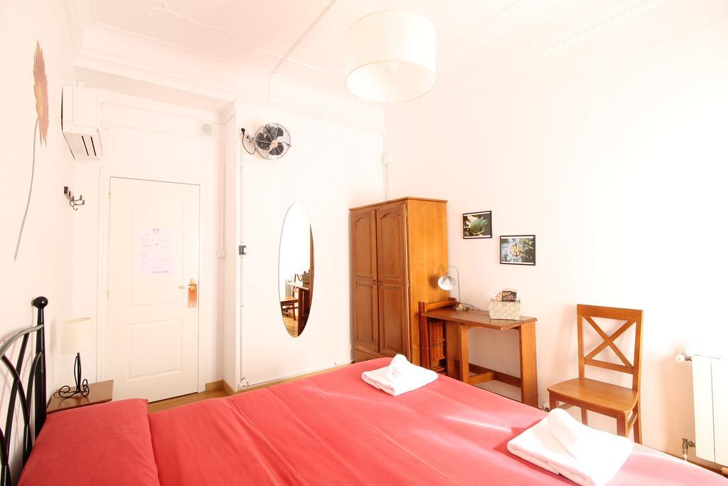 Kasa Katia Guest House Valencia Exteriör bild