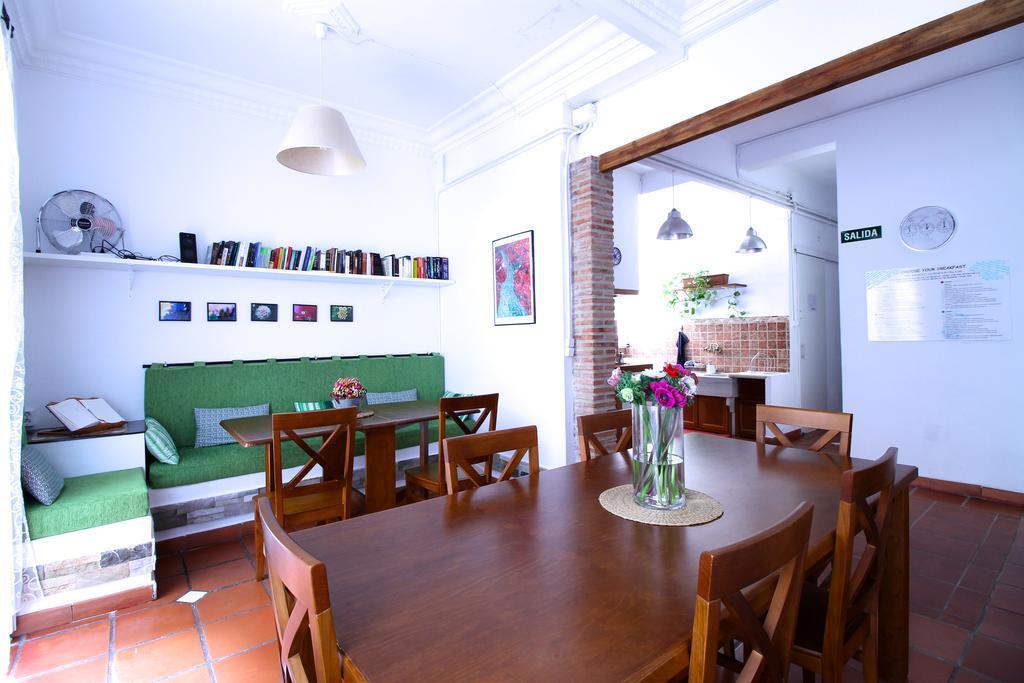 Kasa Katia Guest House Valencia Exteriör bild