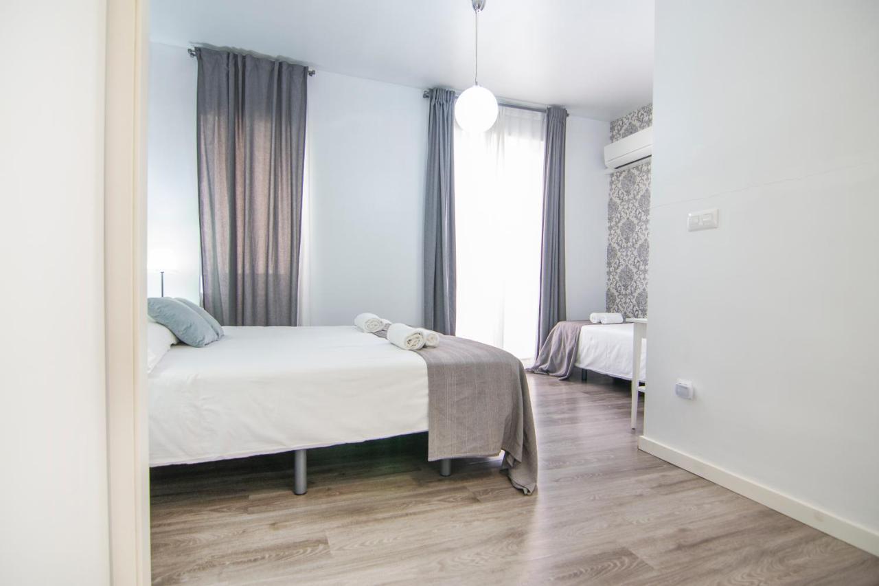 Kasa Katia Guest House Valencia Exteriör bild